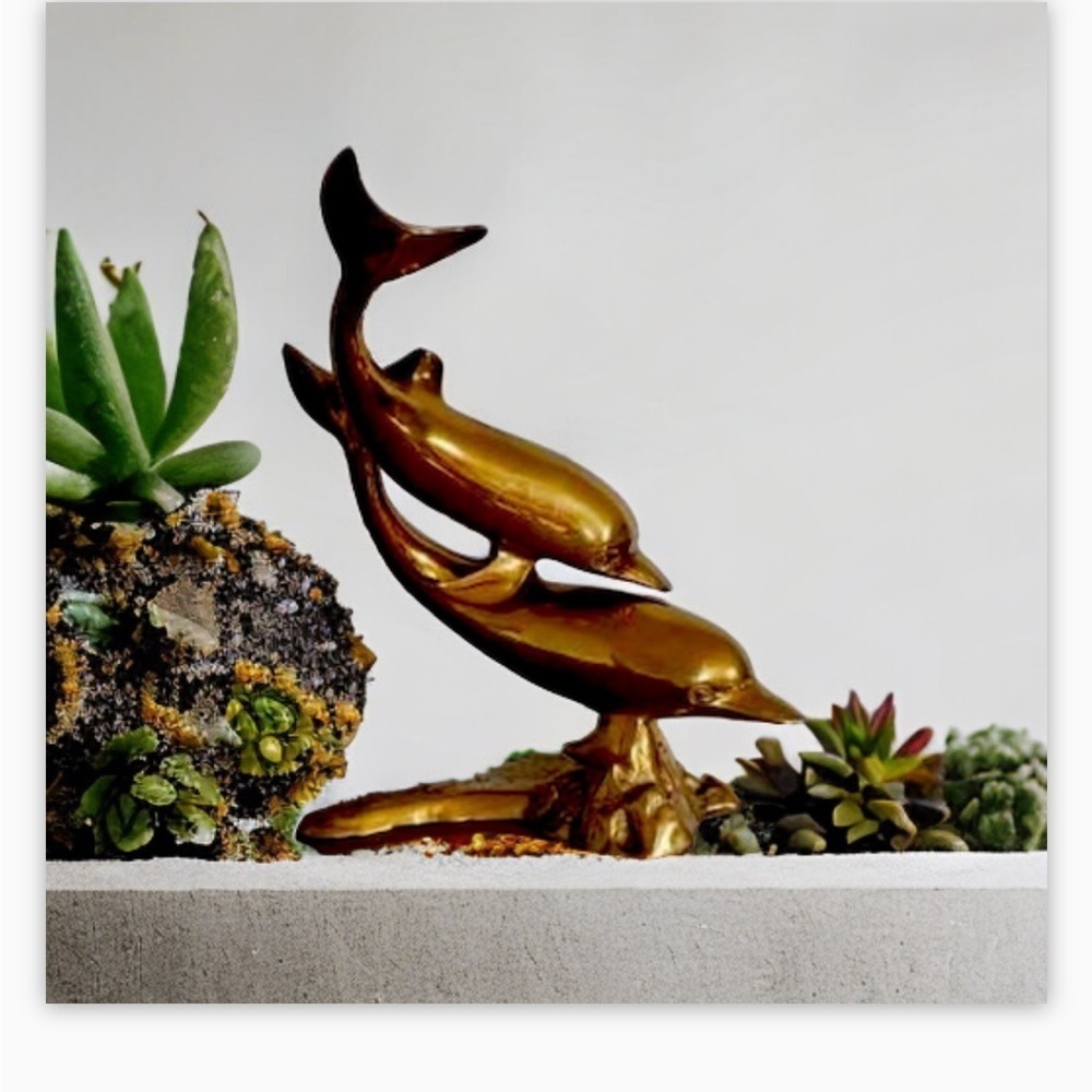 Large VTG Brass Swimming Dolphin Sculpture on footed mount -Great condition! - Picture 12 of 12